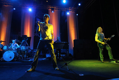 Ian Gillan y Steve Morse, de Deep Purple, en el Festival de la Guitarra de Córdoba. Al fondo, el batería Ian Paice y el teclista Don Airey.