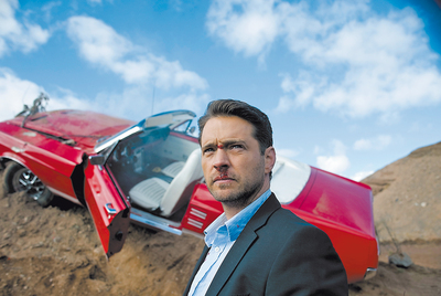  La barba de tres días y las incipientes patas de gallo no engañan: ¡es Brandon! 