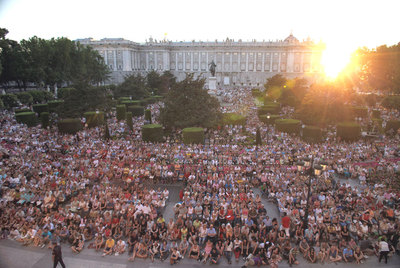 Una plaza abarrotada para disfrutar con 'Simon Boccanegra'