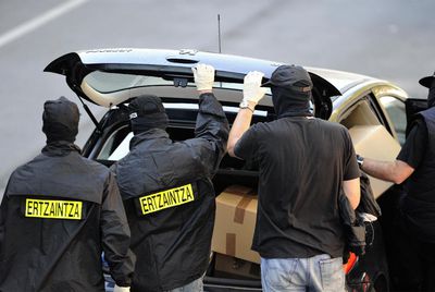 Una acción de  ertzainas,  llevada a cabo en Vitoria.