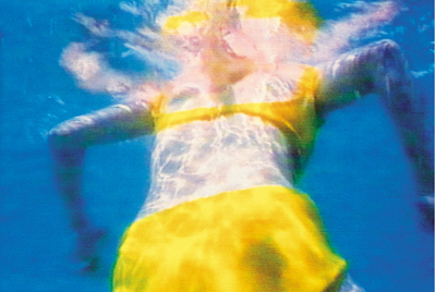 Imagen del vídeo  Sip my ocean  (2006), de Pipilotti Rist.