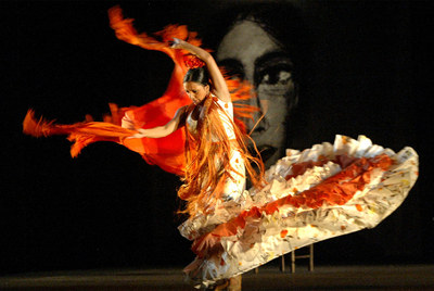 Eva Yerbabuena en el espectáculo  El huso de la memoria. 