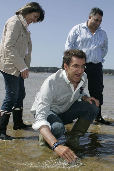 Feijóo baja a la playa