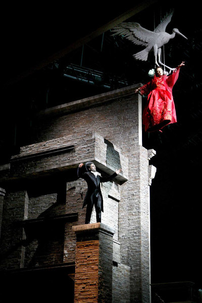 Recuperación por el festival del montaje de  Ronconi de  La Cenerentola. 