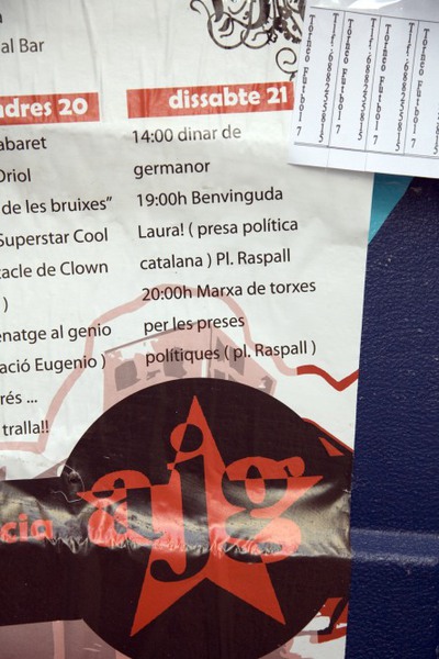 Imagen de uno de los carteles de las fiestas alternativas de Gràcia que anuncian la marcha en apoyo a la condenada por apoyar a ETA.