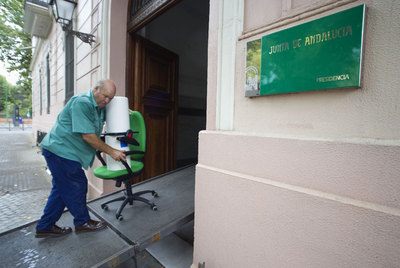 La Junta inicia la mudanza de la Casa Rosa a San Telmo