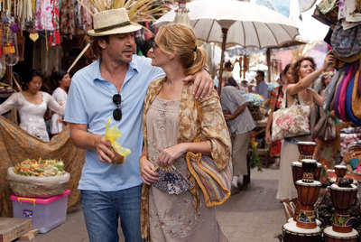 Javier Bardem y Julia Roberts, en una imagen de  Come, reza, ama. 