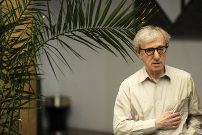El cineasta Woody Allen, en la presentación de  Conocerás al hombre de tus sueños,  en el hotel de la Reconquista de Oviedo.