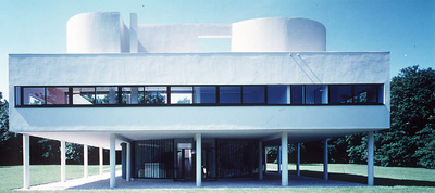 Villa Saboye (1930) en Poissy, Francia, de Le Corbusier, que forma parte de la exposición  Habitar 12 casas  12 historias. 