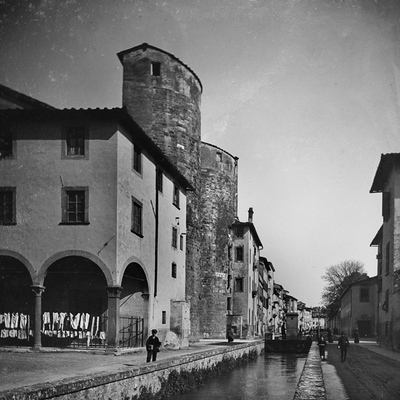 Imagen de un pueblo de la Toscana en 1895.