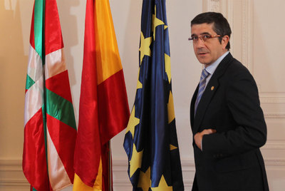 El  lehendakari,  Patxi López, ayer, tras el primer Consejo del Gobierno vasco después de las vacaciones.