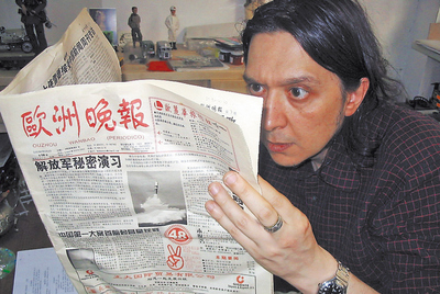  Santiago Lorenzo, director de  Mamá es boba , convierte en novela la historia que nadie le quiso producir. 