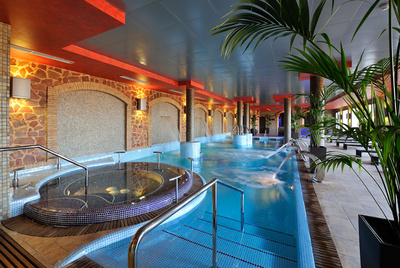 El  spa  del hotel Sallés La Caminera, en Torrenueva.