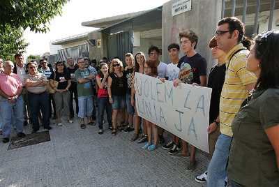 CONTRA LA SUPRESIÓN DE LÍNEAS EN VALENCIANO