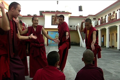 Monjes budistas en el documental  Blow Horn. 