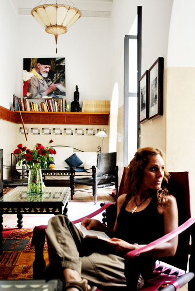  Uno de los salones del hotel Dar Justo, en Marraquech 