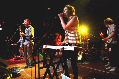 The New Pornographers durante su actuación en la sala Joy Eslava.