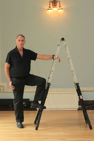 El estadounidense John Sayles, director de  Amigo  , fotografiado ayer en San Sebastián. 