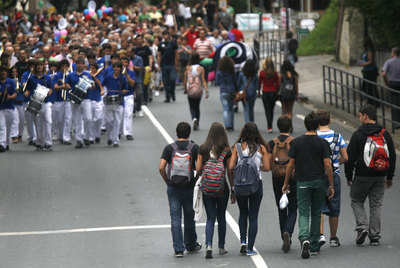 Masiva respuesta a la fiesta del 'Kilometroak'