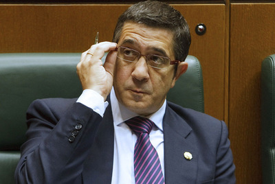 El  lehendakari,  Patxi López, durante el pleno de control al Gobierno.