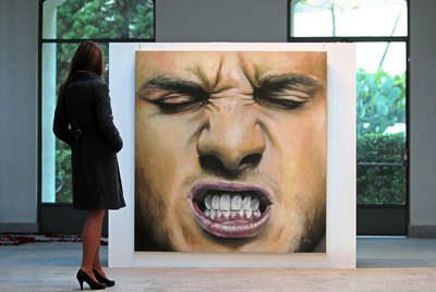 Una de las obras que integran la exposición  Acá nomás  en el Jardín Botánico.