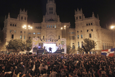 La Cibeles baila 'reggaetón'