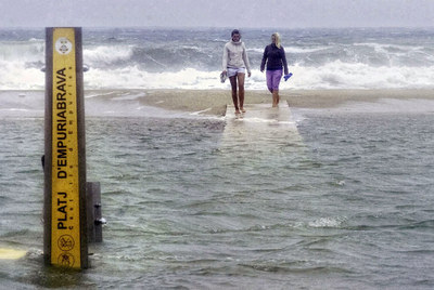 Lluvia y fuertes vientos en la costa de Girona
