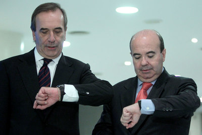 José Antonio Alonso y Gaspar Zarrías, secretario de Estado de Política Territorial.