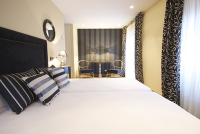  Una de las habitaciones del hotel Solar de Febrer, en Tirgo (La Rioja) 