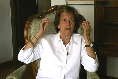 Un fotograma del documental  Nieves Arrazola: lucha clandestina, cine y lentejas  que se estrenará en Sevilla.