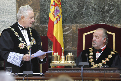 Carlos Dívar y el Rey, en la apertura del año judicial de 2009.