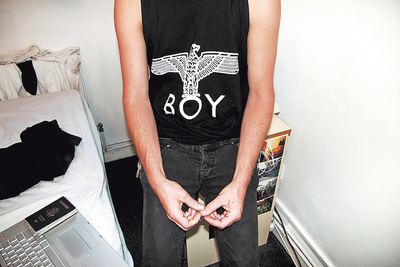  Las antiguas camisetas BOY London son tesoros en las tiendas  vintage  de Londres. La marca regresa ahora con renovado brío.  