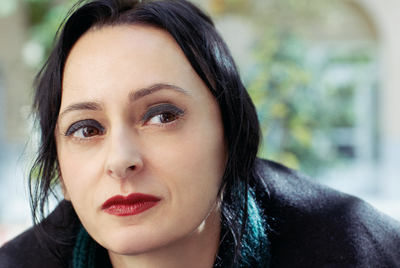 "Es normal estar en el mundo del teatro y detestarlo"