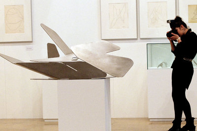 Una de las salas de la muestra de Pablo Palazuelo ,  ayer en la sala L'Almodí de Valencia.