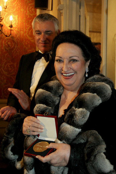 Medalla de oro para Montserrat Caballé