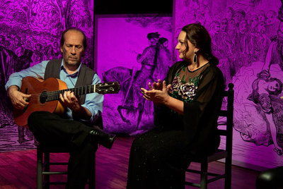 Paco de Lucía y La Tana, en su número  Antonia,  de  Flamenco, flamenco. 