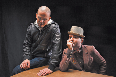  Calle 13, de izquierda a derecha: René Pérez Joglar,  Residente  y Eduardo Cabra,  Visitante . 