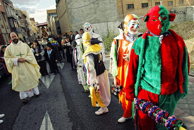 La Ventilla pasea a su Virgen irregular