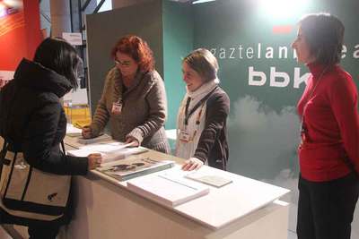 La feria de empleo atrae a cientos de jóvenes