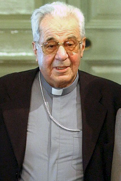 El obispo Sergio Valech, en 2004.