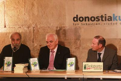 Ibarretxe propone más identidad vasca frente a la globalización