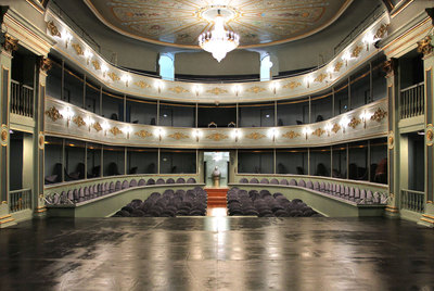 Interior del recuperado Coliseo de San Lorenzo de El Escorial.