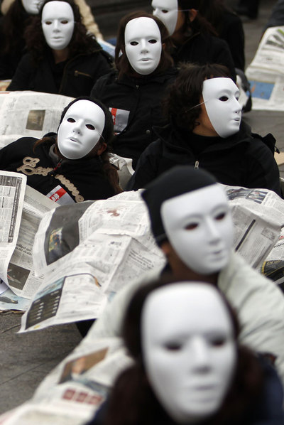 Sin rostro para recordar a los 'sin techo'