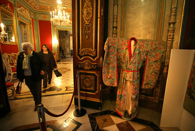 Quimono de cuello esmoquin, que lució la soprano valenciana Lucrecia Bori, fallecida en Nueva York hace medio siglo.