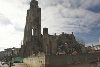 Las obras rodean a un Bien de Interés Cultural