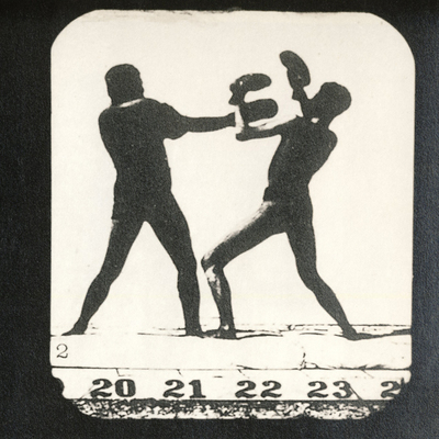  Atletas boxeando  (Placa 111), de E. Muybridge.