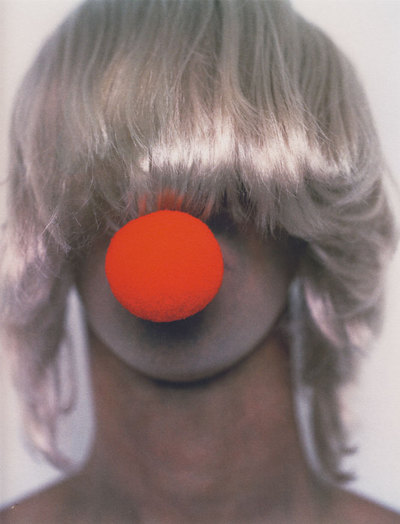 Retratos de Nick Cave, que se exponen en el espacio Gloria.