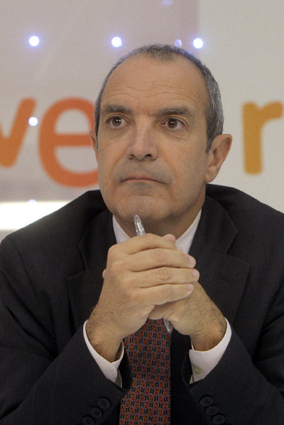 Luis Fernández.