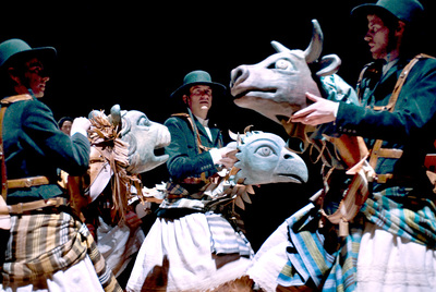  Auto de los Reyes Magos , dirigido por Ana  Zamora donde se investiga sobre los ritos navideños.