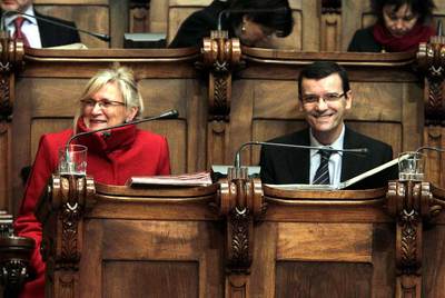 Un pleno 'polar' cierra el año político de Barcelona